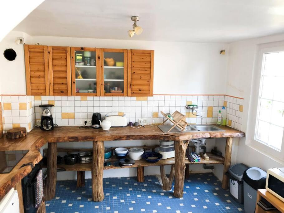 Gite Au Coeur D'Une Residence D'Artiste Saint-Aubin-de-Bonneval ภายนอก รูปภาพ